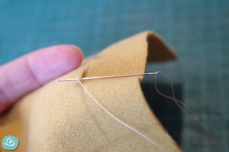 Knopfloch nähen Anleitung per Hand und Nähmaschine Wunderbunt.de