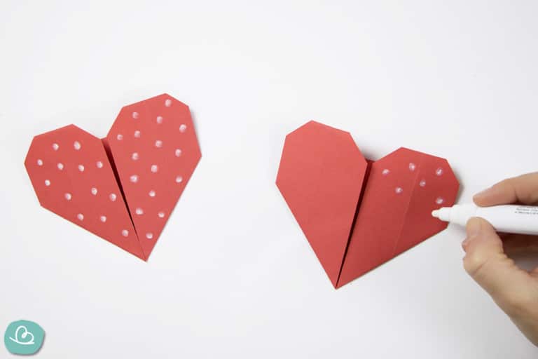 Herz aus Papier falten: Origami-Anleitung + DIY-Ideen - Wunderbunt.de