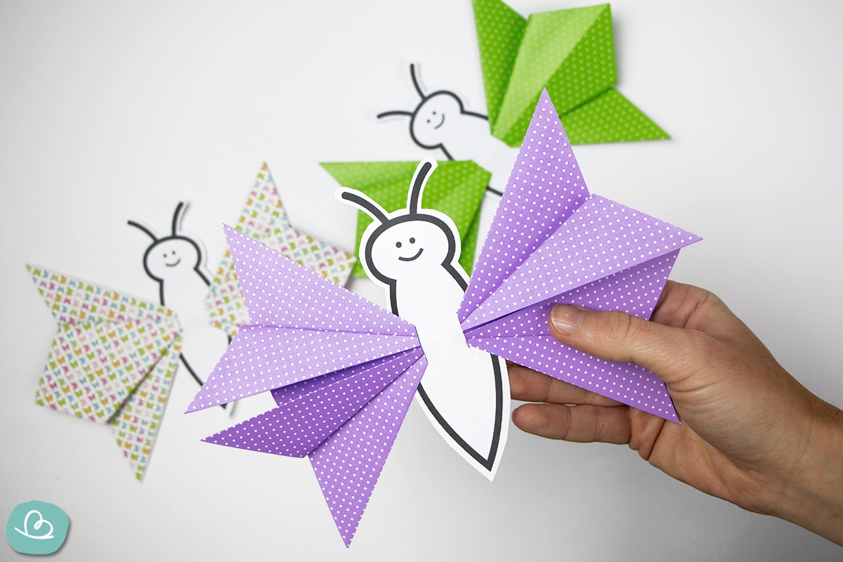 Origami-Schmetterling falten: Anleitung für Kinder