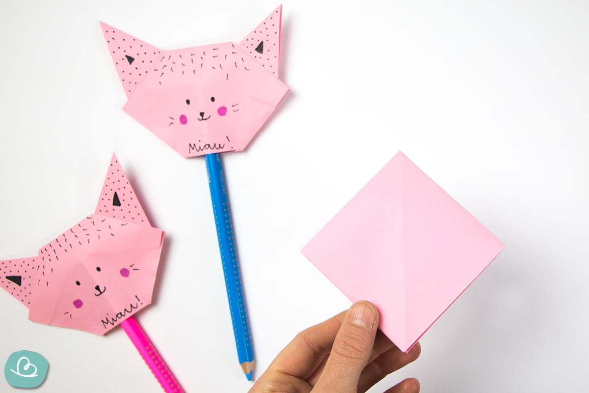 Katze aus Papier falten: Origami-Anleitung