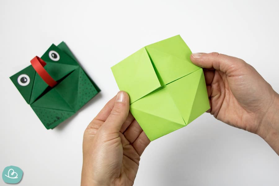 Origami Frosch "Qauk": Faltanleitung mit Vorlage - Wunderbunt.de