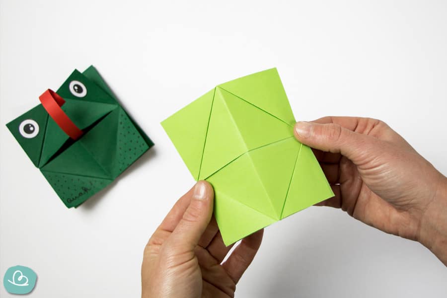 Origami Frosch "Qauk": Faltanleitung mit Vorlage - Wunderbunt.de