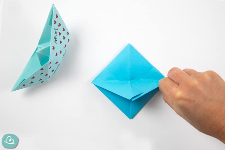  Papierboot falten - kleines Schiff aus Papier basteln - Wunderbunt.de 