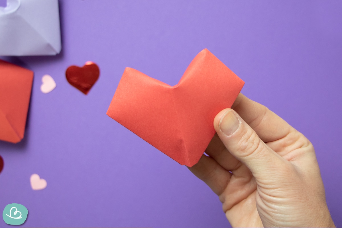Romantisches 3D-Herz basteln + Origami-Vorlage