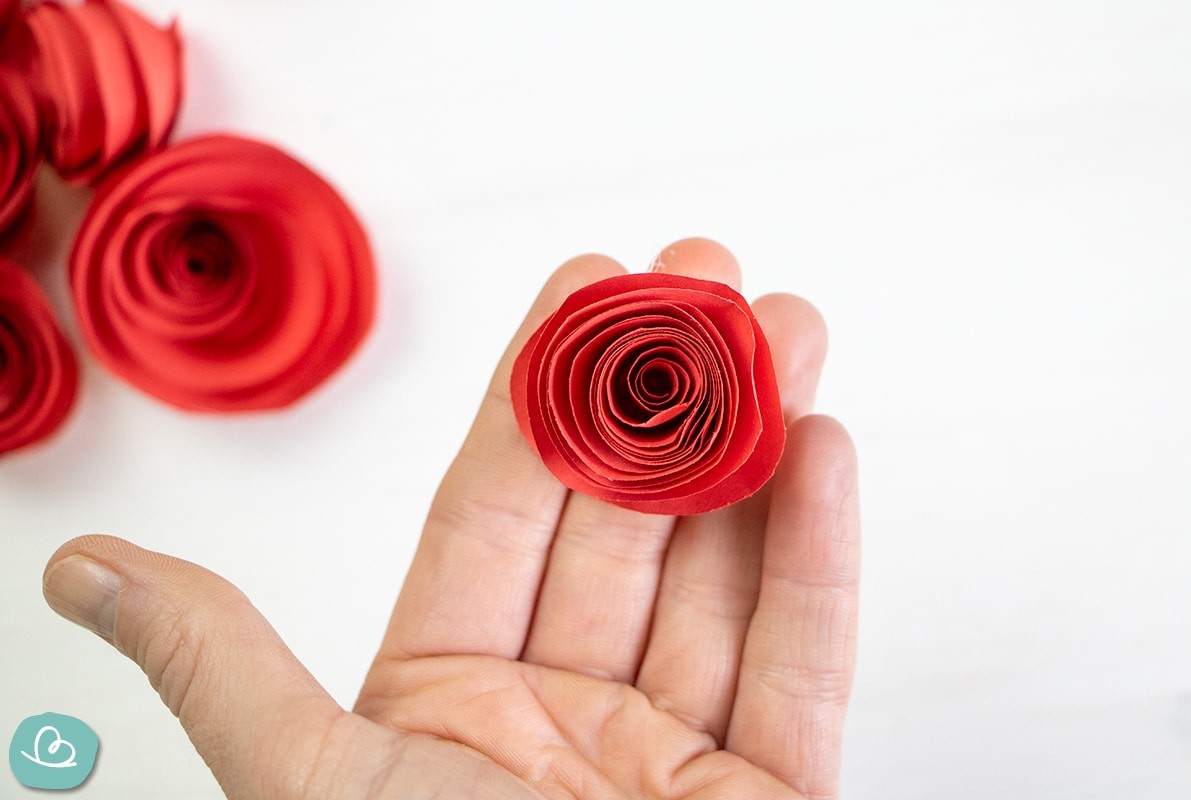 Rosenblüte aus Origami Papier