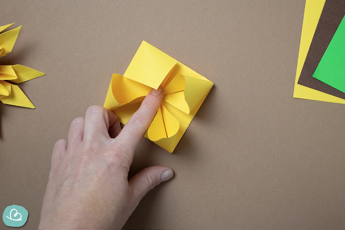 Origami Sonnenblume Faltanleitung