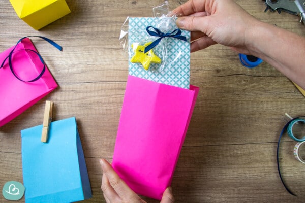 Ysmile Geschenktüte Mit Tissue – Größe M, 24 Cm, Blau, Inkl. Grußkarten