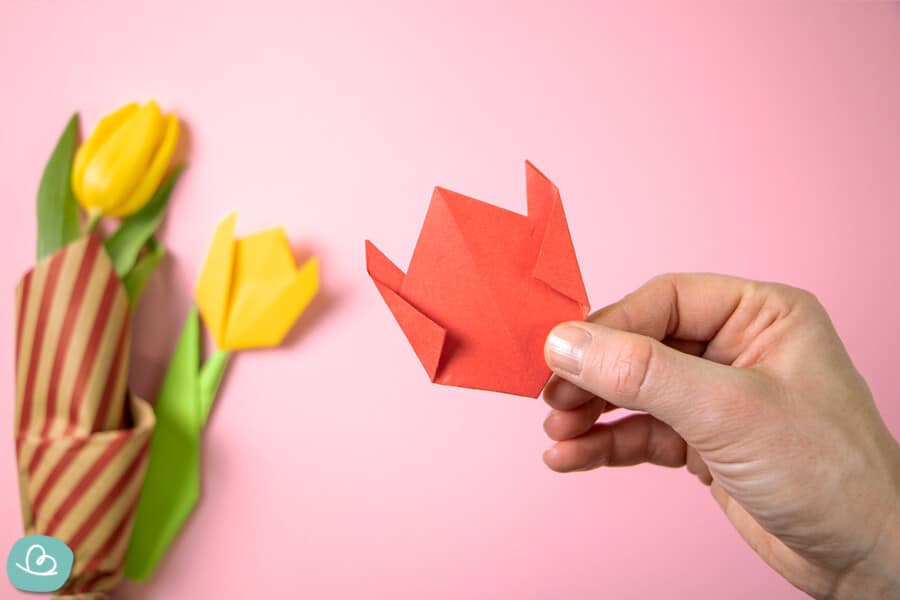 Tulpe falten | einfache Origami Faltanleitung - Wunderbunt.de
