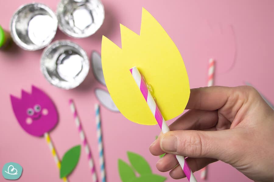 Blumen basteln aus Papier und Pappe | 10 Ideen - Wunderbunt.de