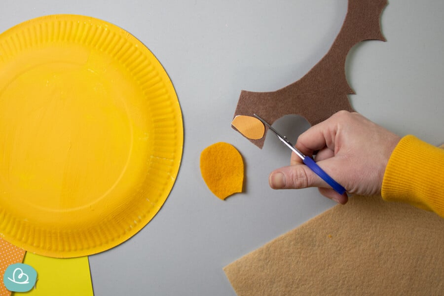 Tiermasken basteln | Faschingsmasken aus Pappteller - Wunderbunt.de