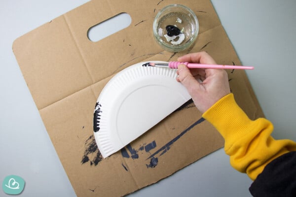 Tiermasken basteln | Faschingsmasken aus Pappteller - Wunderbunt.de