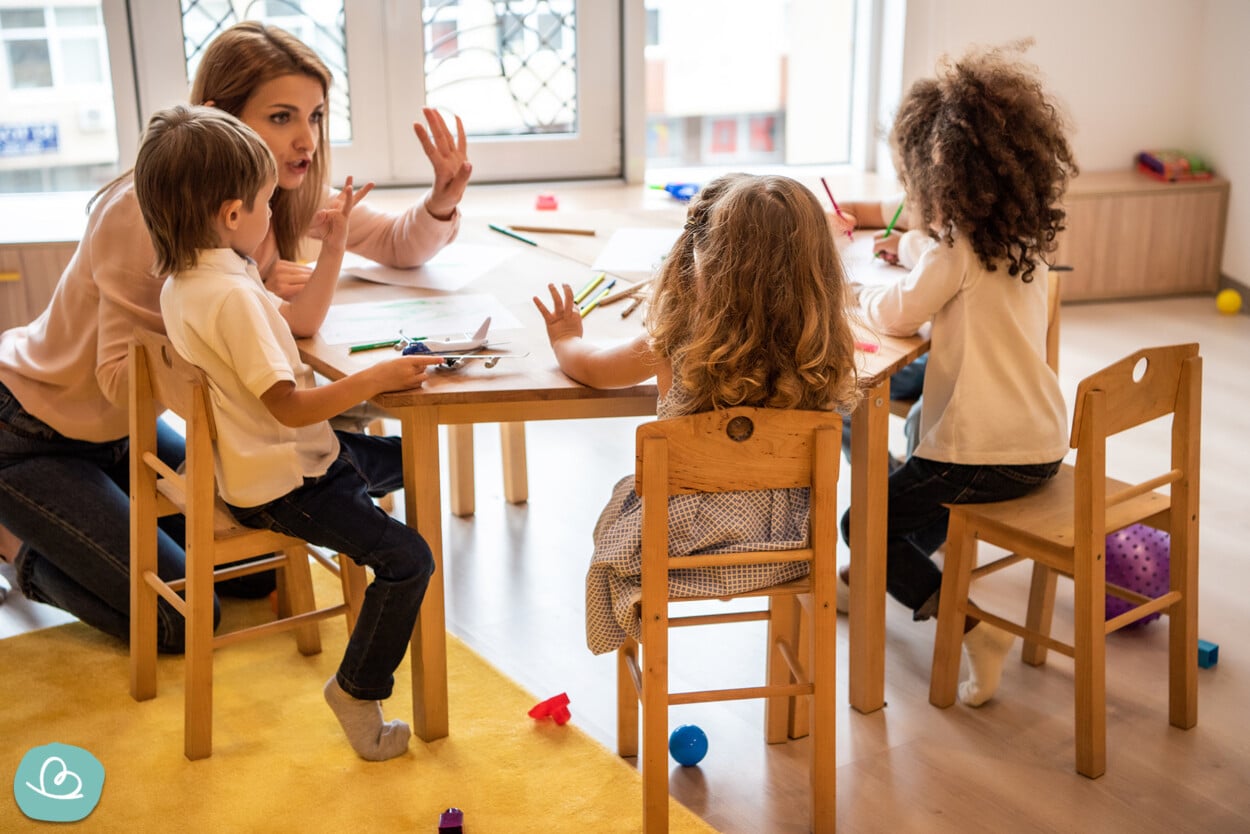  Foto zu 3 Fingerspiele über den Herbst für Kinder - Wunderbunt.de 