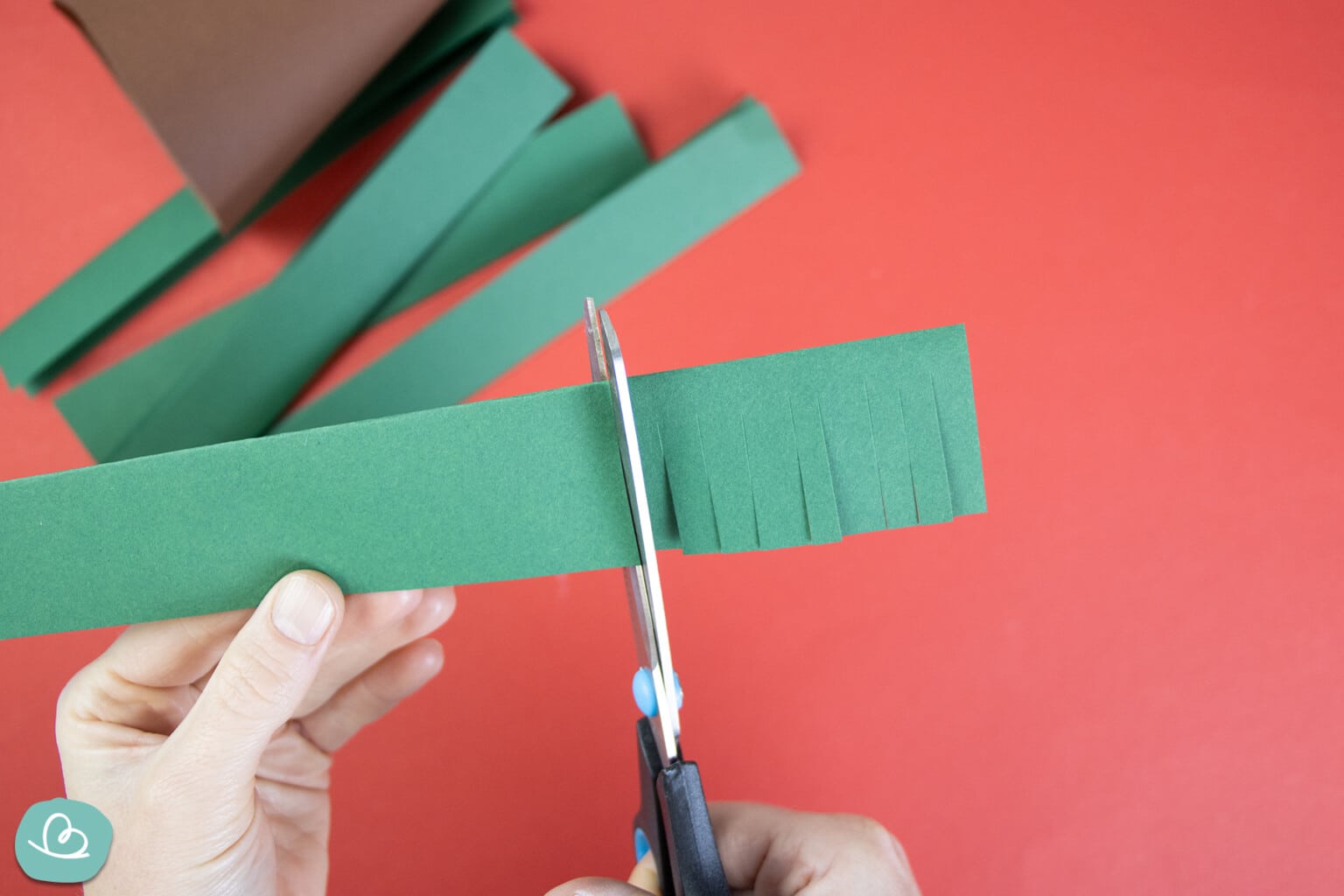 Tannenbaum aus Papier basteln DIY Anleitung Wunderbunt.de