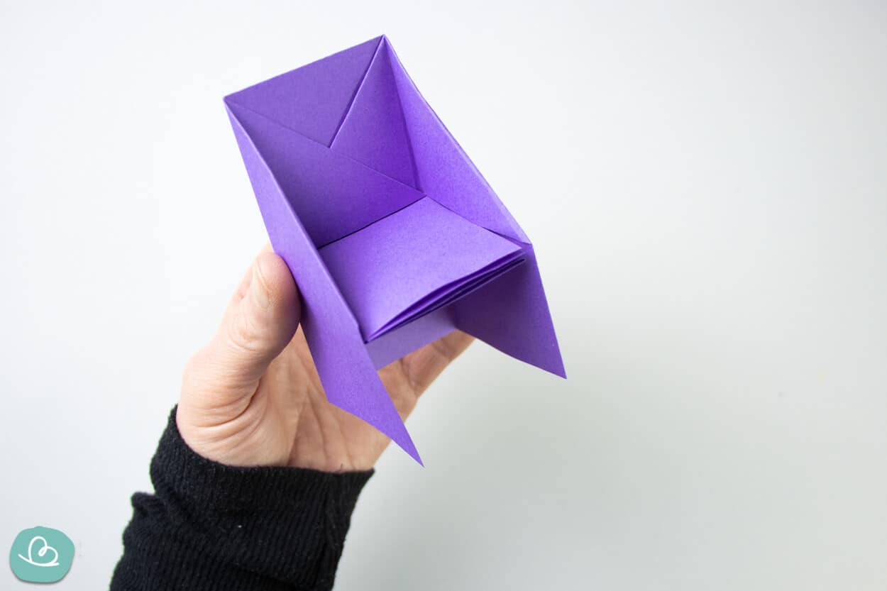 Origami Stuhl