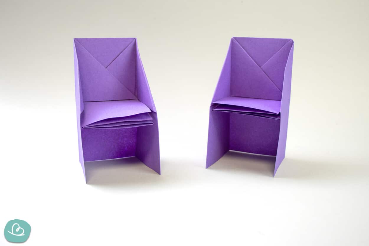 Stuhl aus Origami Papier