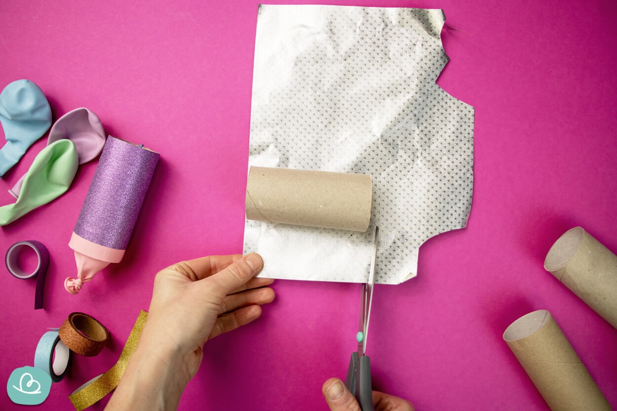 Konfettikanonen basteln | Einfache Anleitung aus Klopapierrollen ...