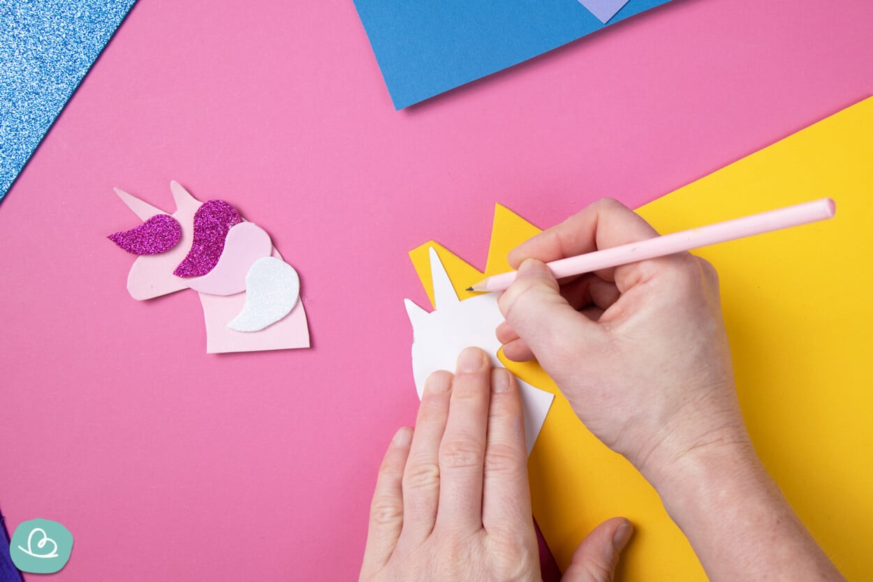 Einhorn basteln | Einfache Anleitung + Vorlage - Wunderbunt.de