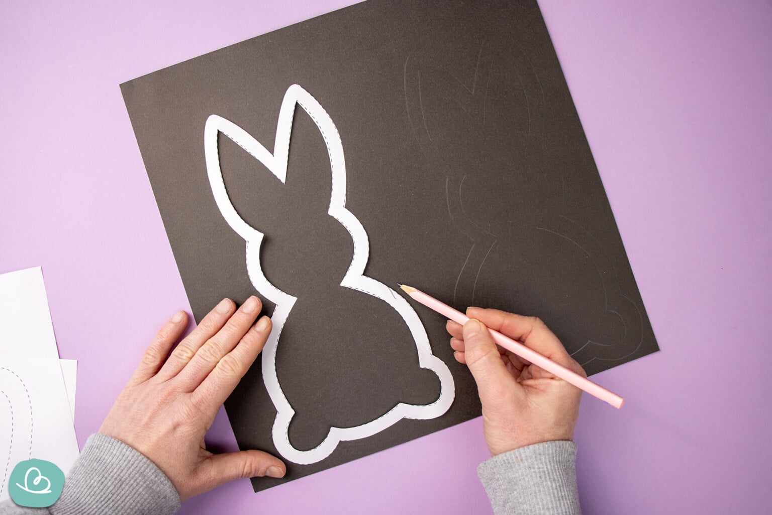 Osterhase Fensterbild | Kostenlose Bastelvorlagen für Ostern