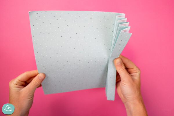 Papierfächer falten | DIY-Anleitung für ein Fächer aus Papier ...