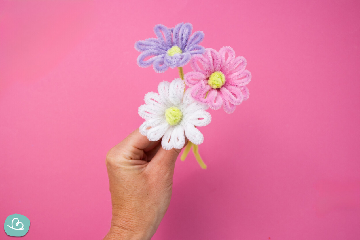 Blumen aus Pfeifenputzer