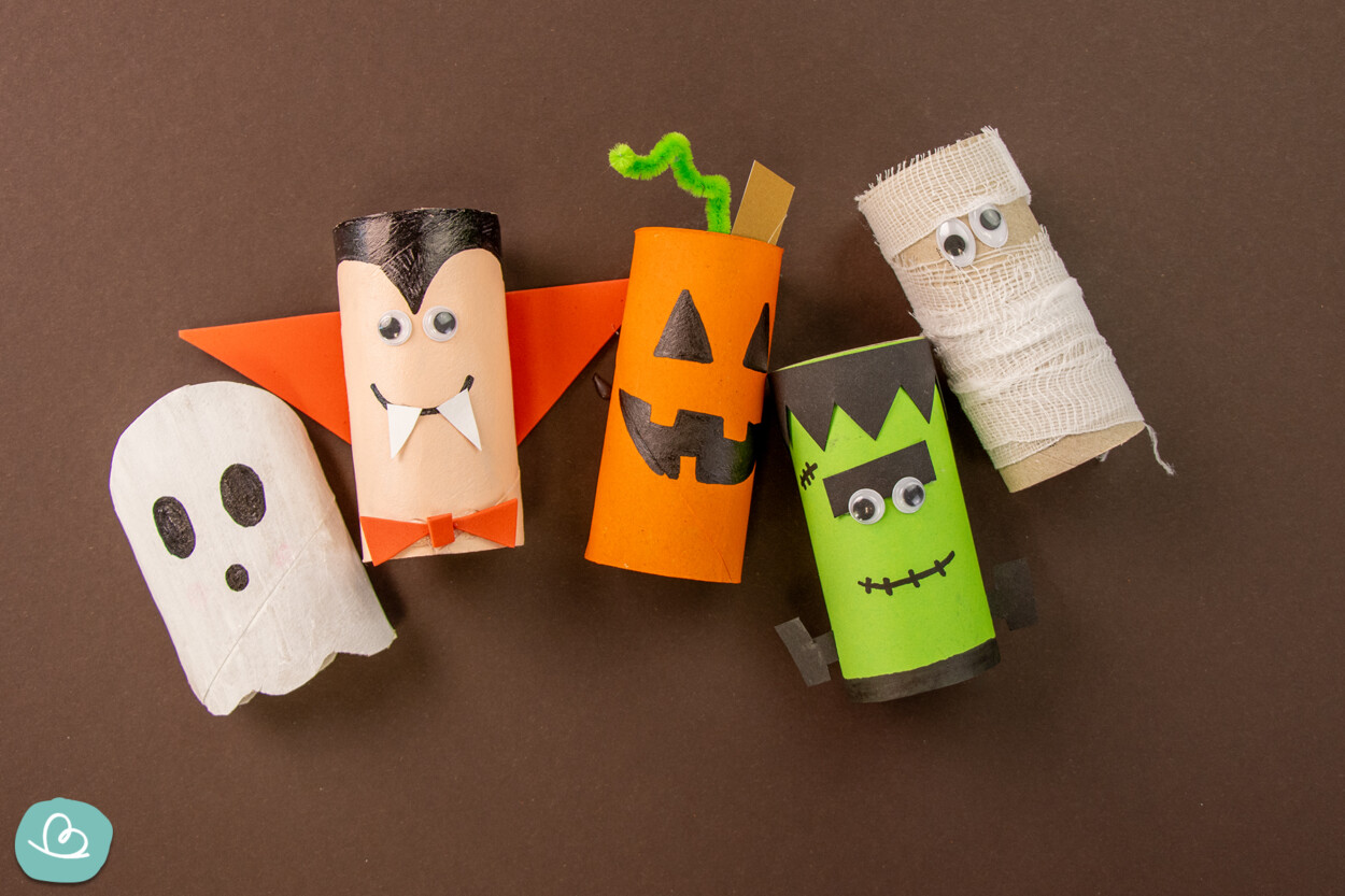 Halloween Figuren aus Klopapierrollen basteln