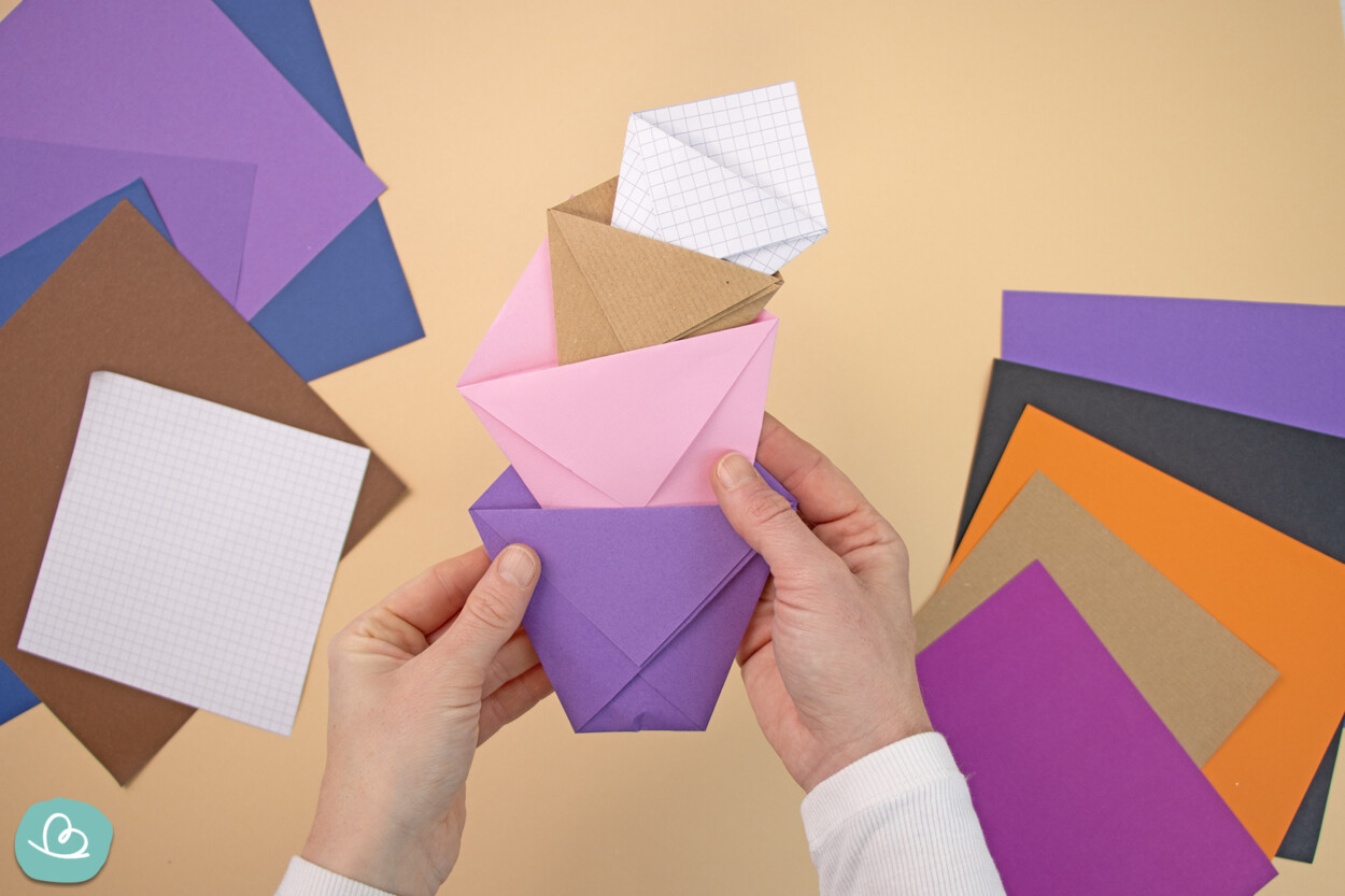 Unterschiedlich große Origami Tüten