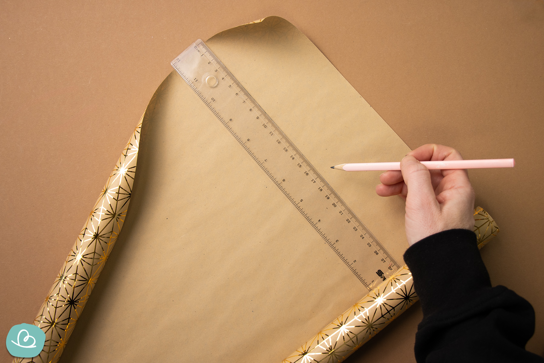 Spitztüte basteln | Einfache Anleitung für eine Papiertüte - Wunderbunt.de