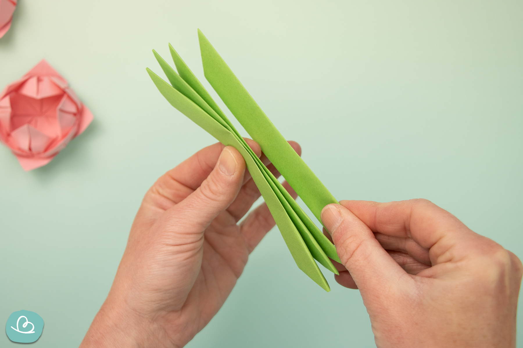Papierstreifen aneinanderreihen
