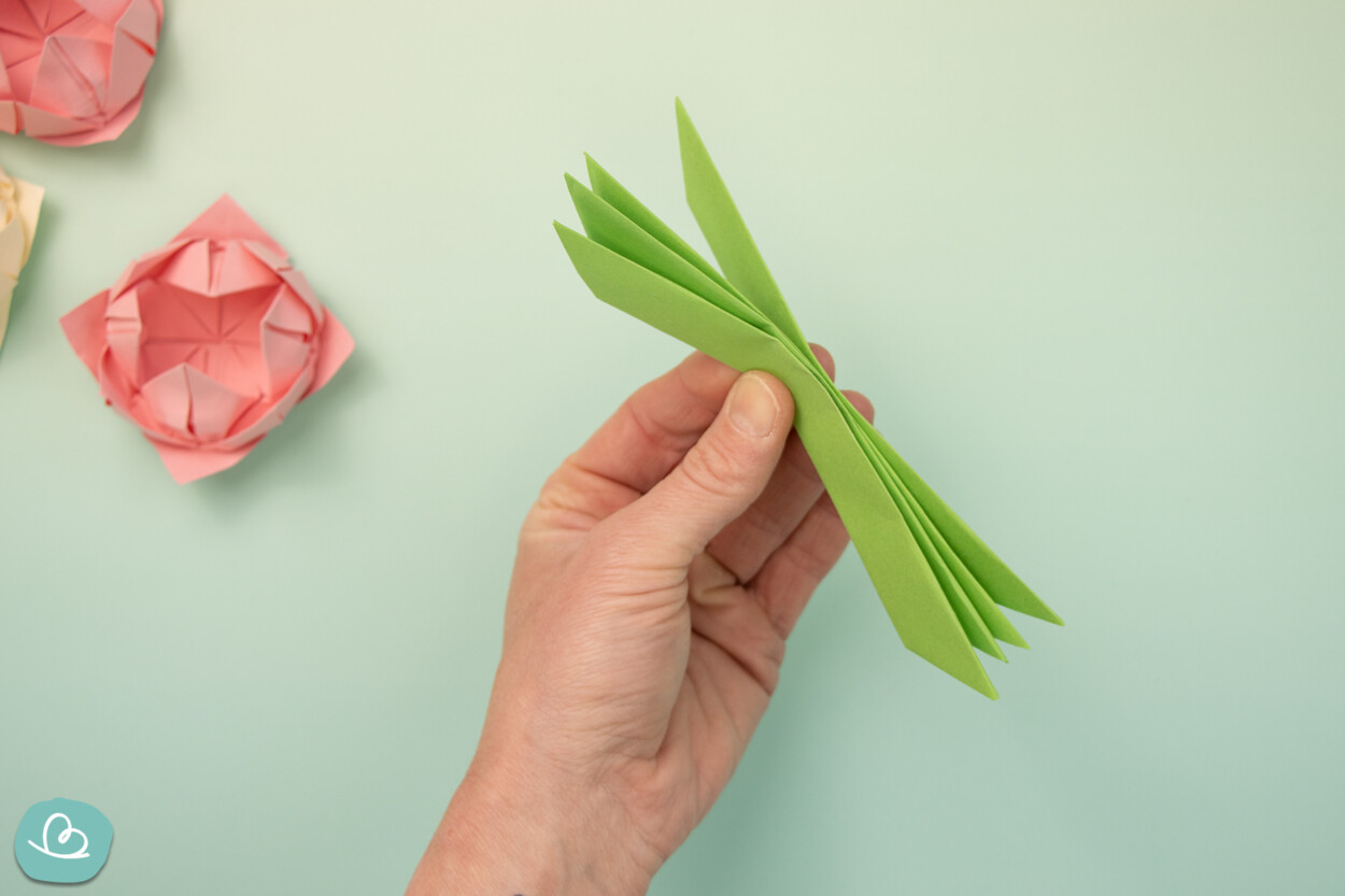 Gefaltete Papierstreifen
