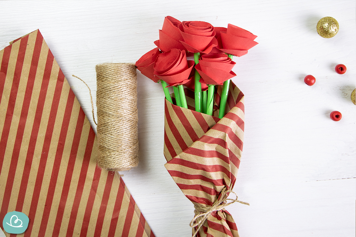 Rosen aus Papier selber basteln