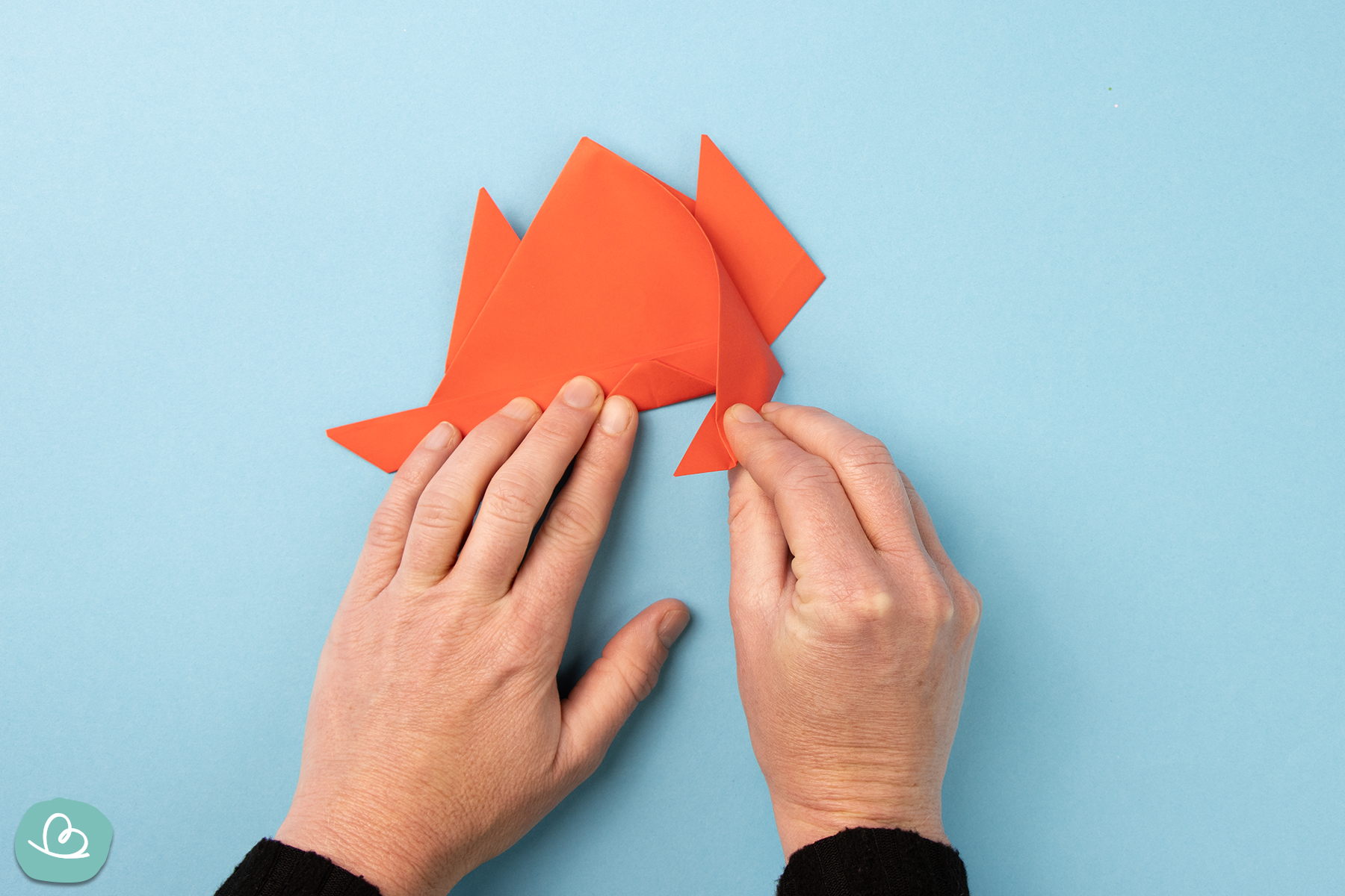 Origami Krebs aus Papier falten