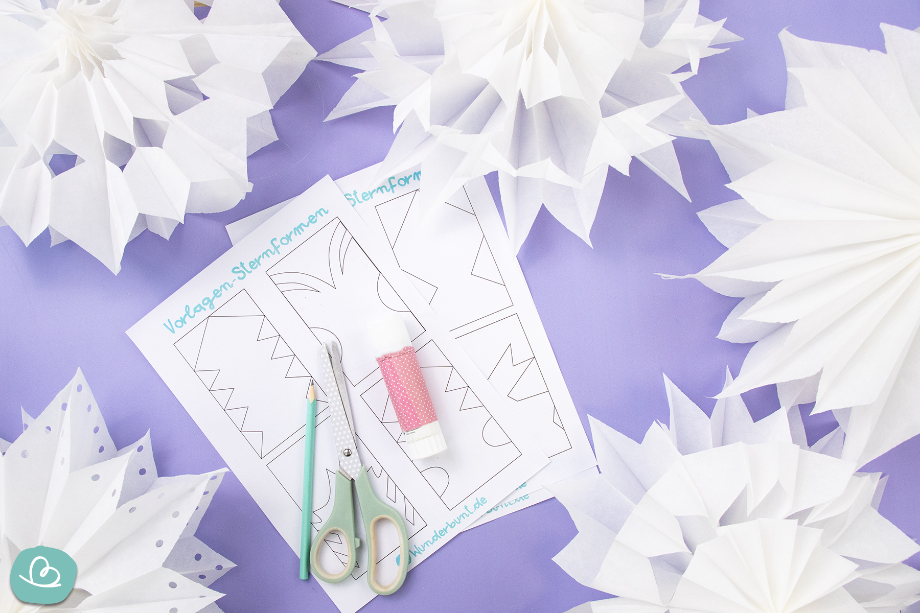 Sterne aus Butterbrottüten mit Vorlagen zum Ausdrucken