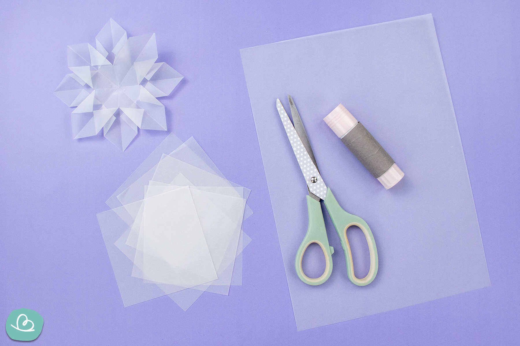 Faltsterne aus Transparentpapier basteln - Material zum Basteln