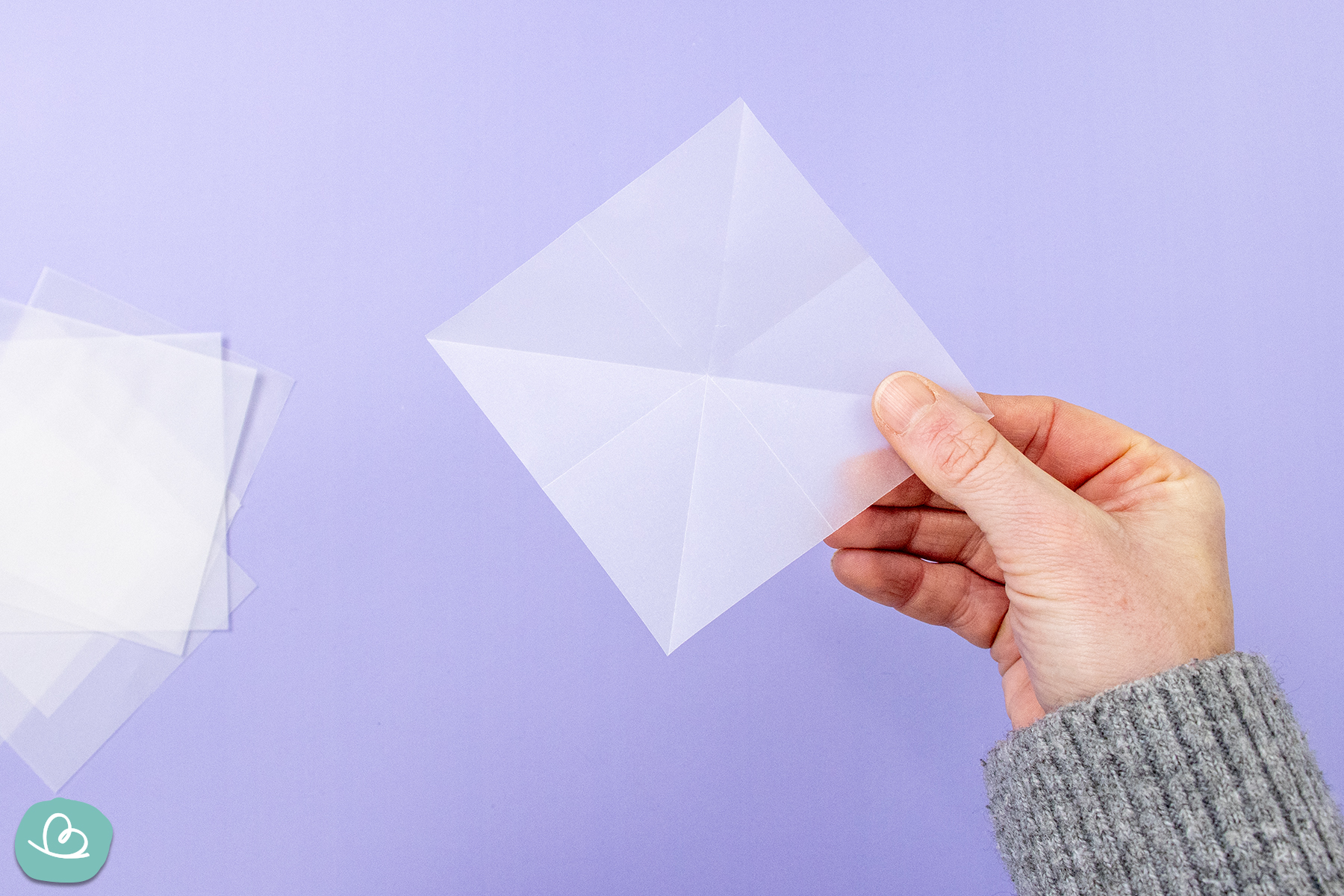 Faltlinien auf Papier