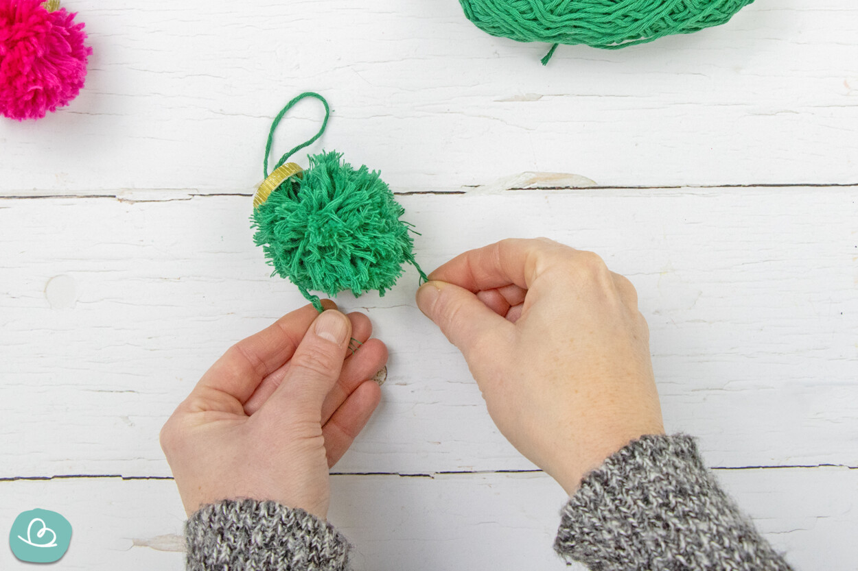 Weihnachtskugel aus Wolle
