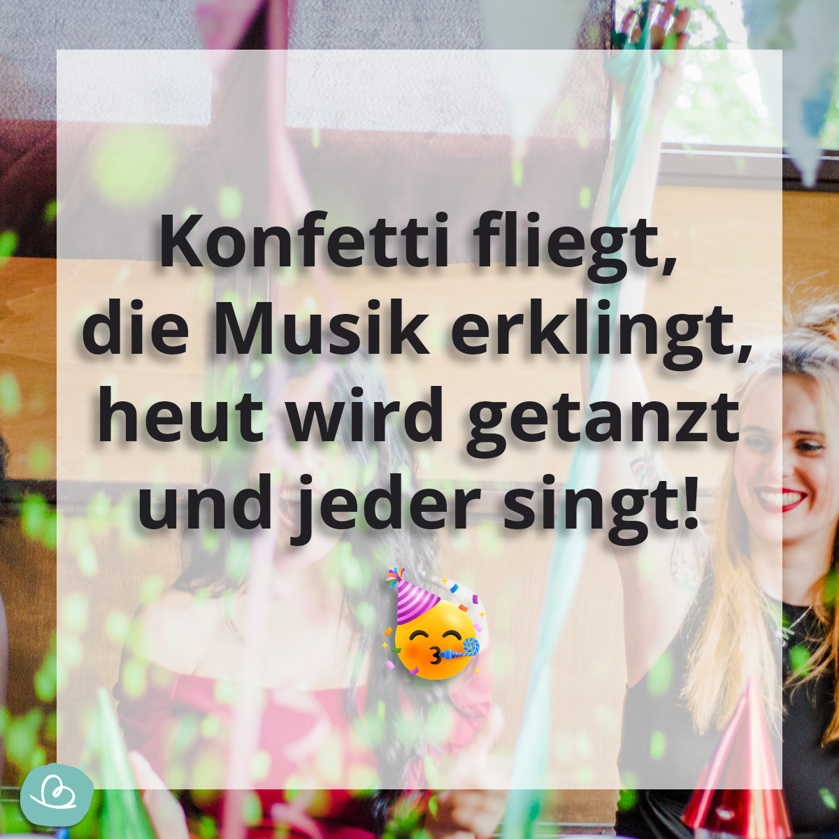 Spruch Fasching. Text mit Frauen in bunten Karnevalskostümen feiern Weiberfastnacht im Hintergrund