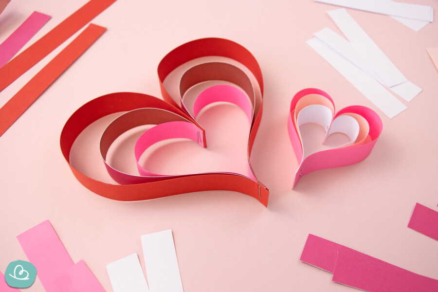 Herz aus Papierstreifen basteln